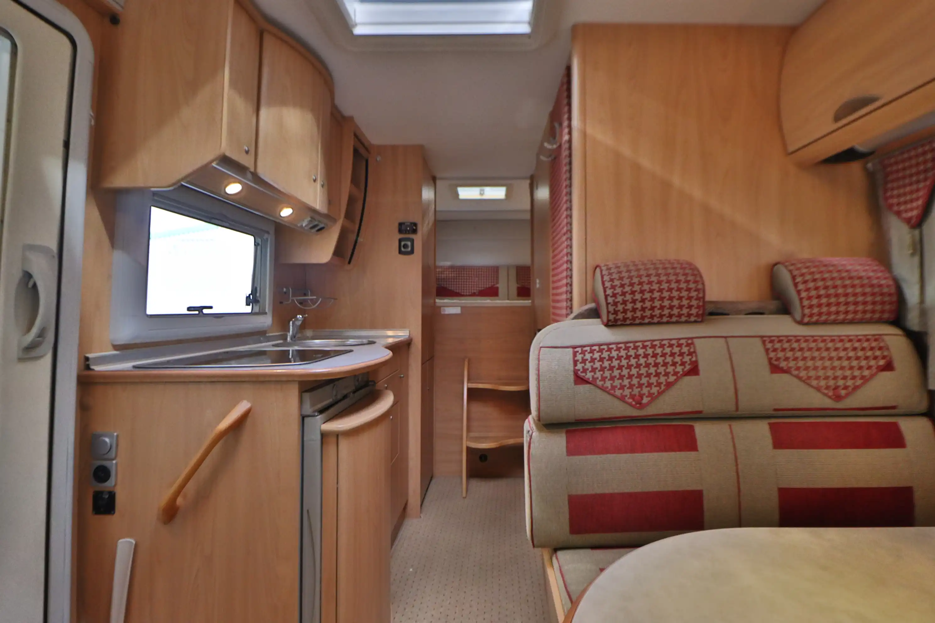 BUERSTNER I 690 Elegance